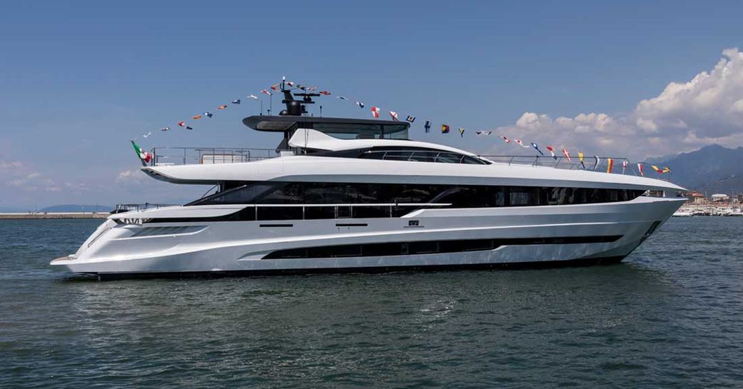 Mangusta GranSport 33 superyacht on sea