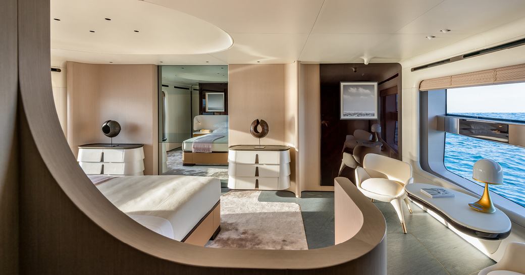 azimut grande trideck, owners stateroom 