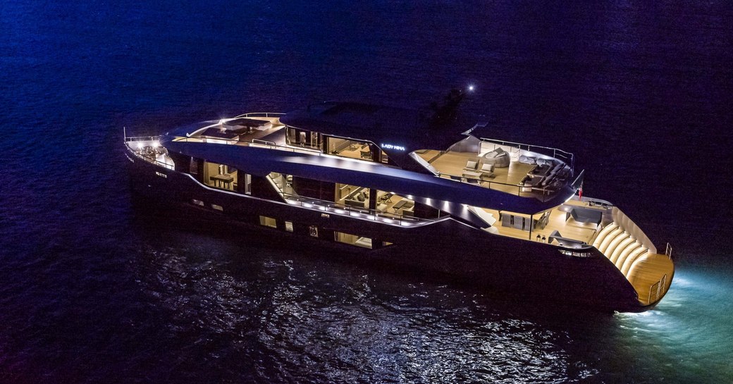 Maiora 35 Exuma LADY NINA hull 01 by night