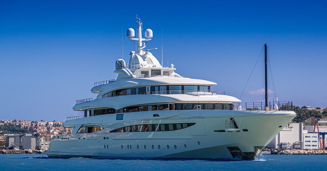 CRN superyacht MIMTEE on water