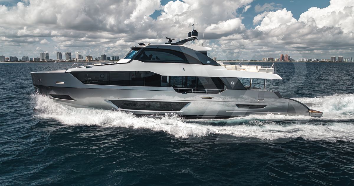 Ocean Alexander 28E Yacht
