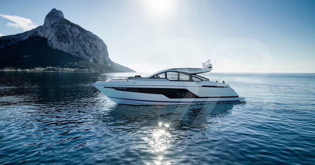 VIDEO: Fairline Targa 58 GTO Motor Yacht Reaches Major Build