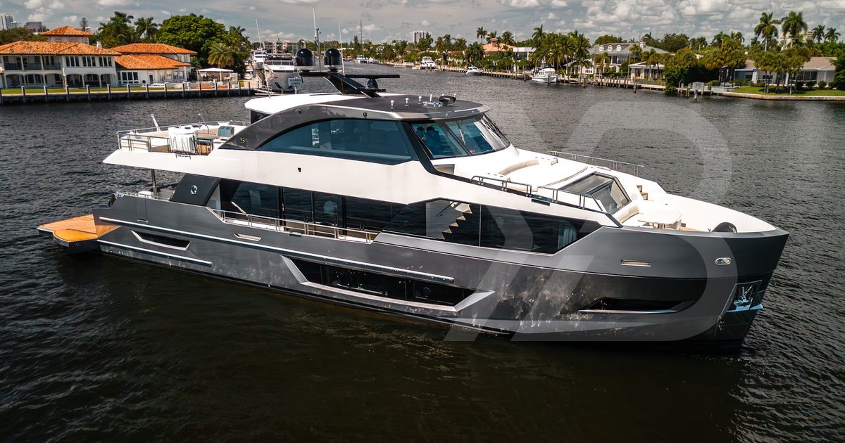 Final 28m Ocean Alexander 28E Limited-Edition Motor Yacht Sold and ...