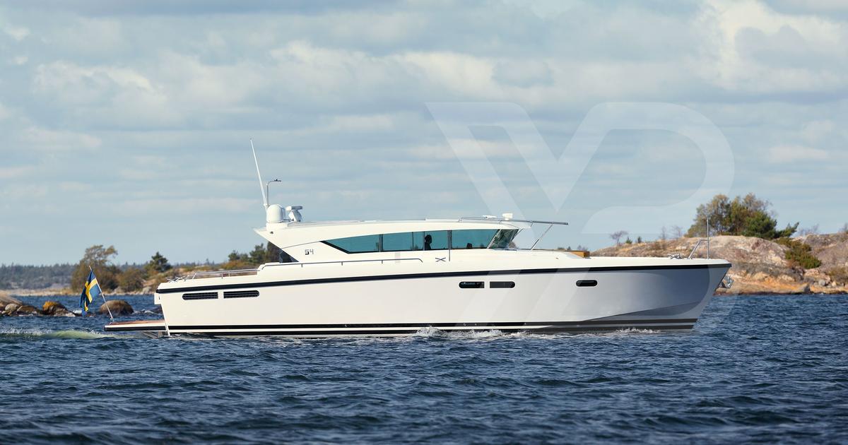 Spinera Delta 54 Tube band achter de boot – Bateau Bootservice