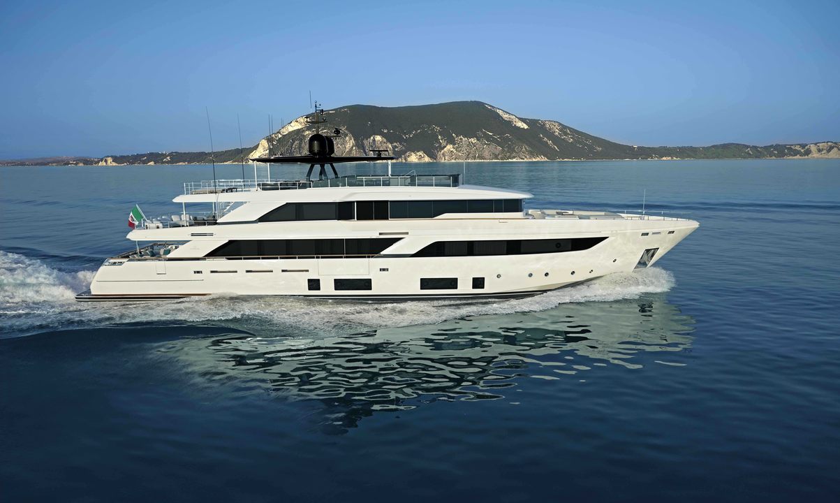 Custom Line Navetta 42