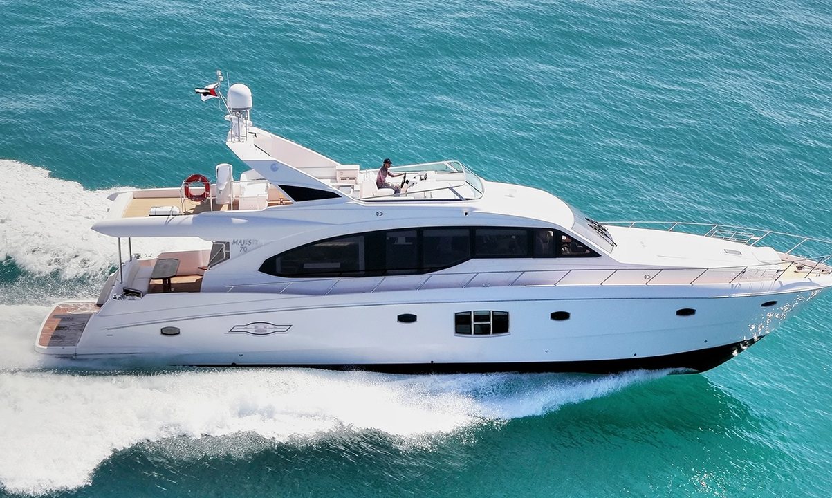 Gulf Craft Majesty 70