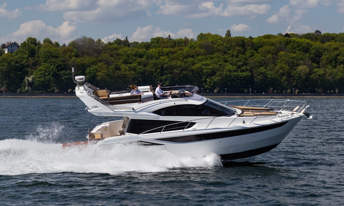 Galeon 420 Fly