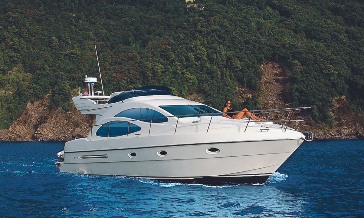 Azimut 42 Gen 1