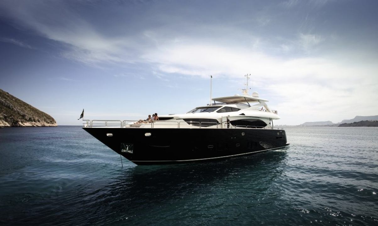 Sunseeker 30 Metre Yacht