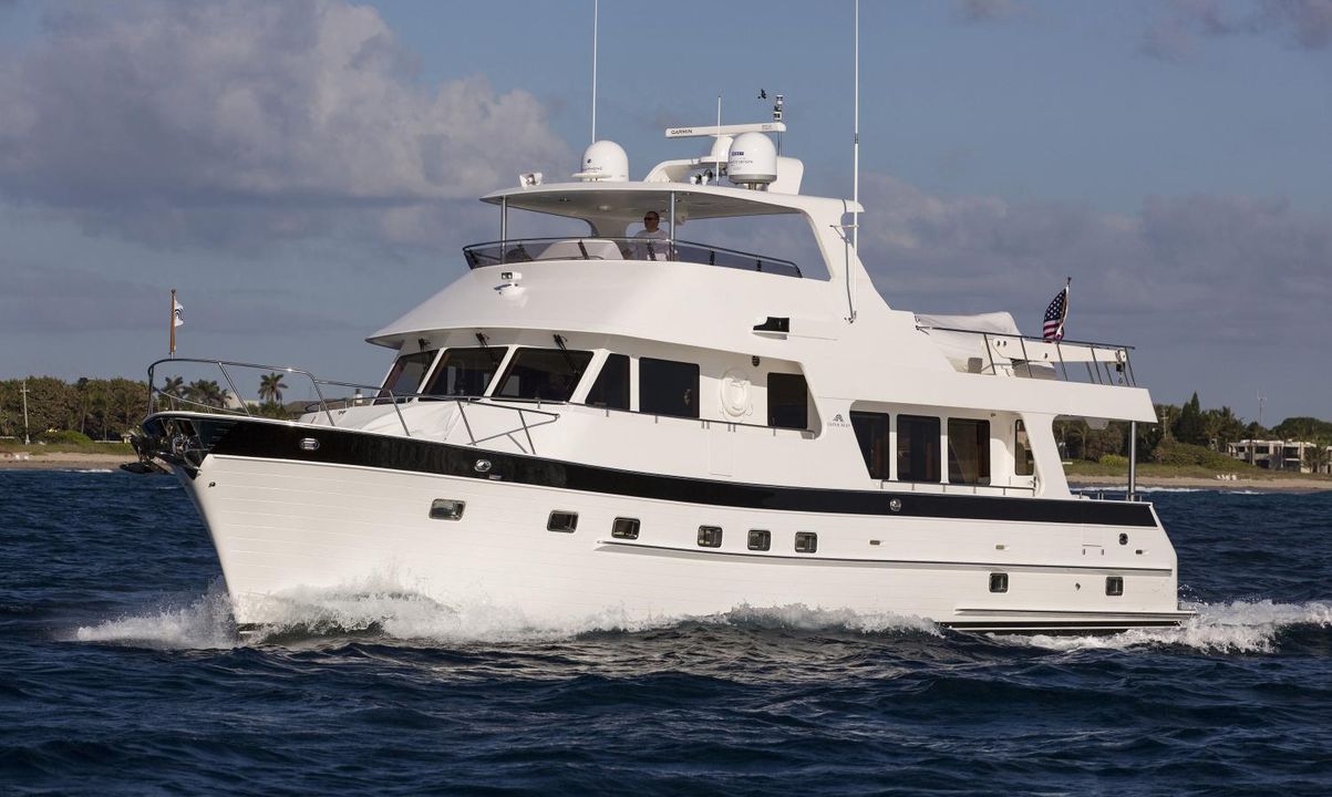 Outer Reef 630 Motoryacht