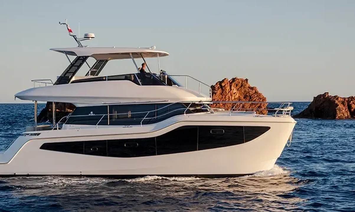 Aquila 46 Yacht 