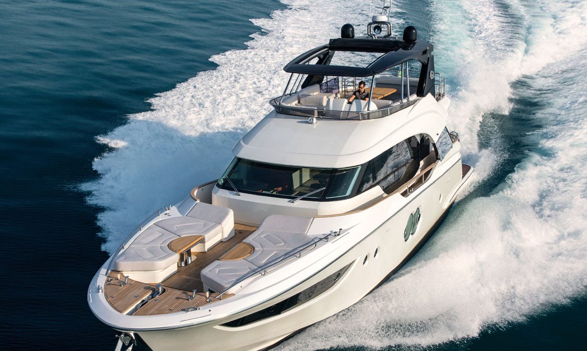 Monte Carlo Yachts MCY 70 Mk2