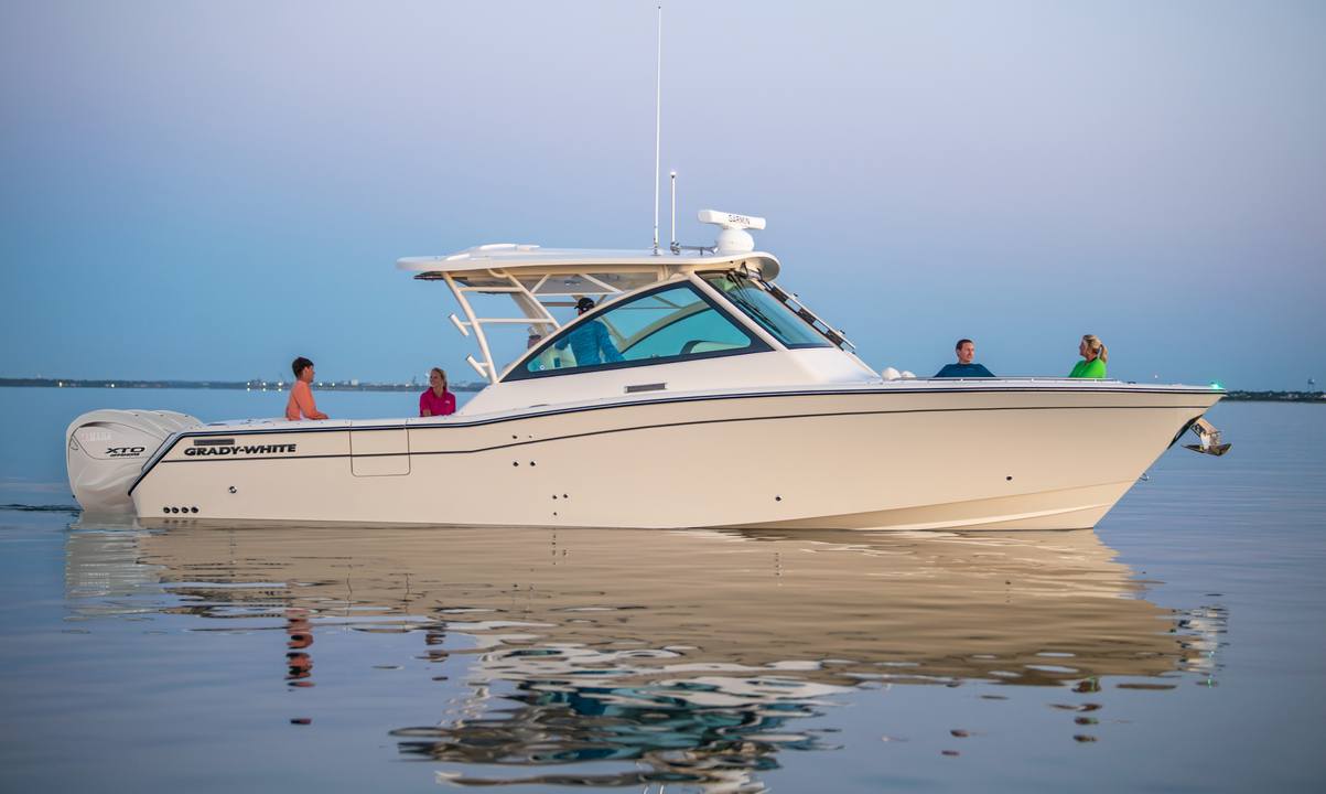 Grady-White Freedom 375 