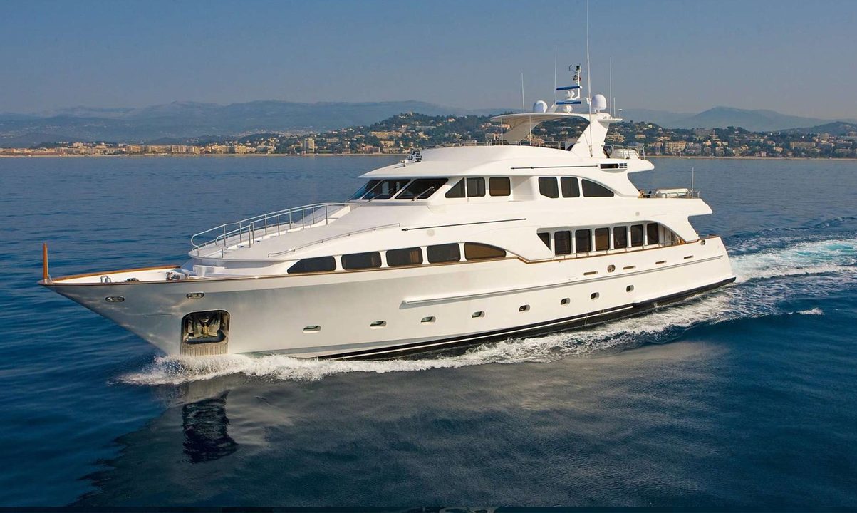 Benetti Classic 115'