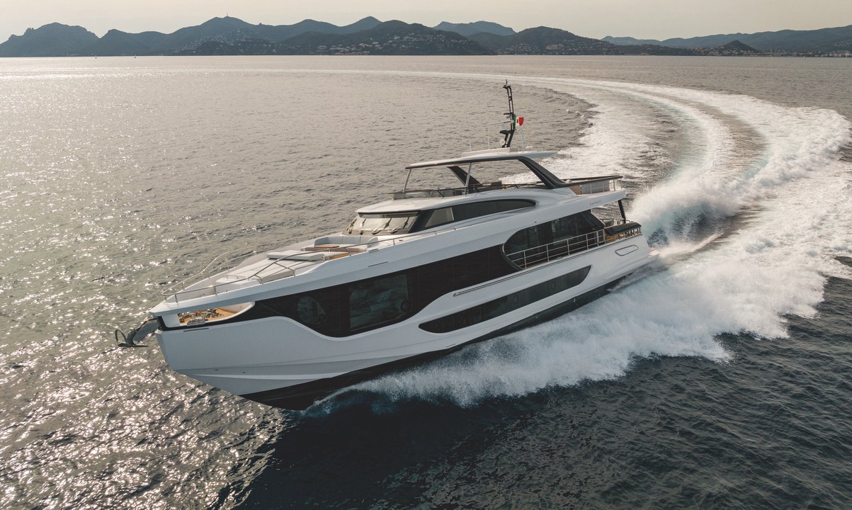 Azimut Grande 26M