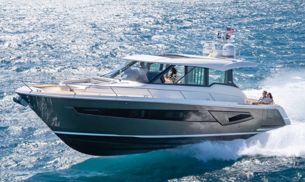 Tiara Yachts EX54 