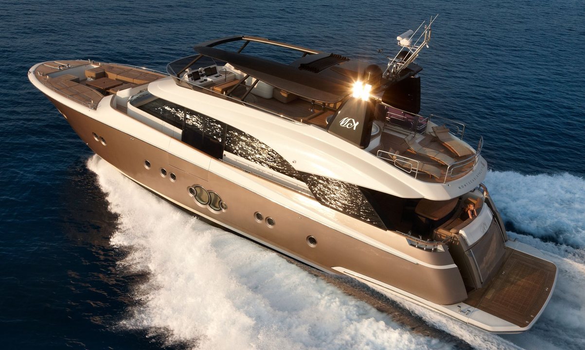 Monte Carlo Yachts MCY 86