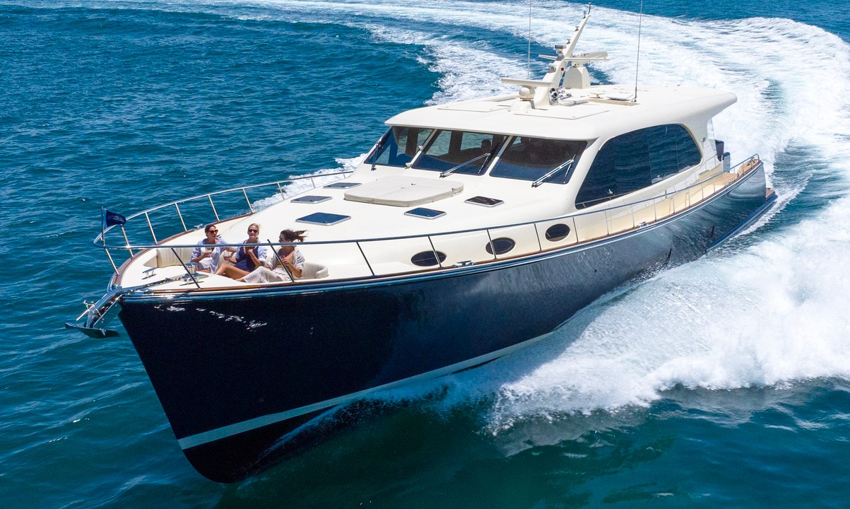 Palm Beach PB85 Sedan 