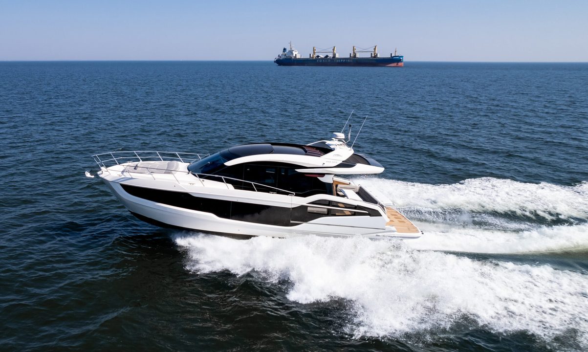 Galeon 450 HTC