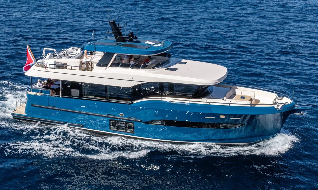 Steeler Ocean Explorer 67 