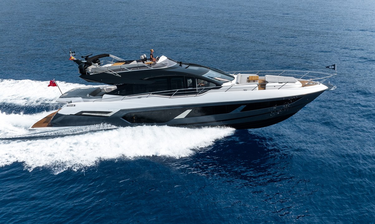 Sunseeker 75 Sport Yacht