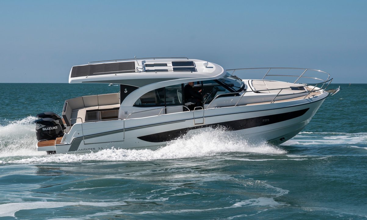 Beneteau Yachts Antares 11 