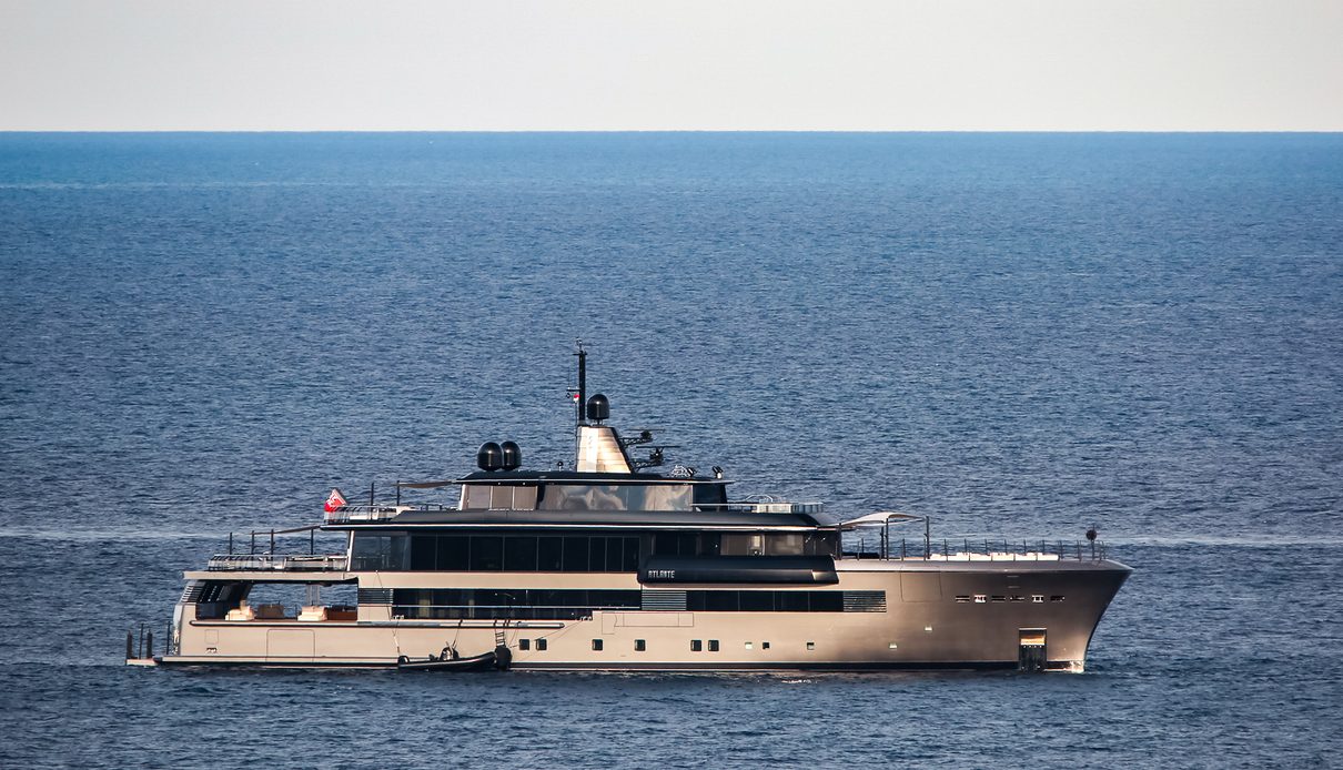 Atlante yacht, CRN Yachts