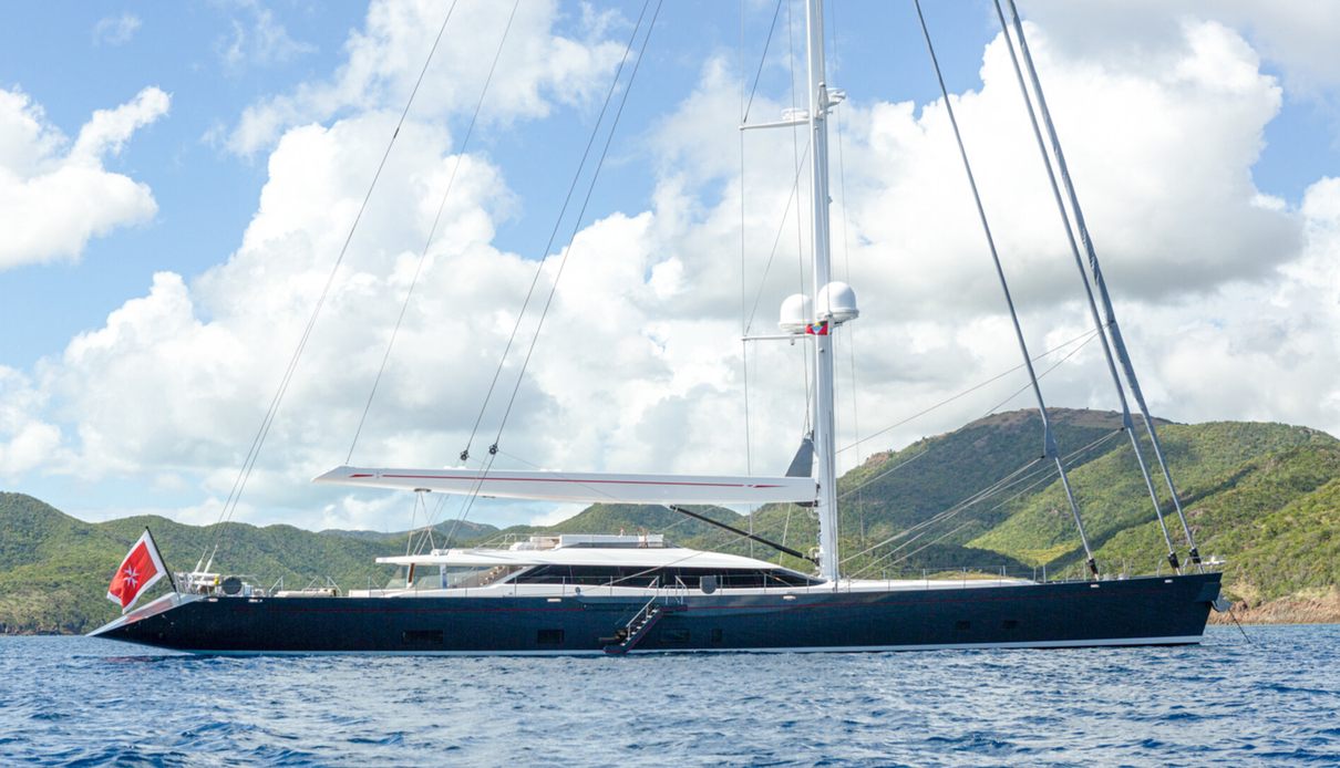 Red Dragon yacht, Alloy Yachts