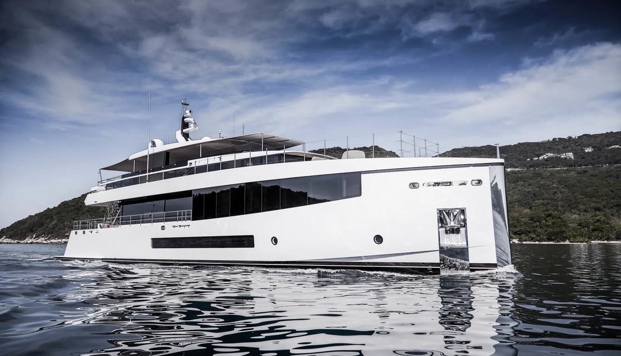 CID yacht, Feadship