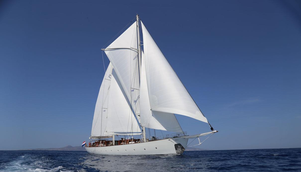 RHEA yacht, Ark Yacht