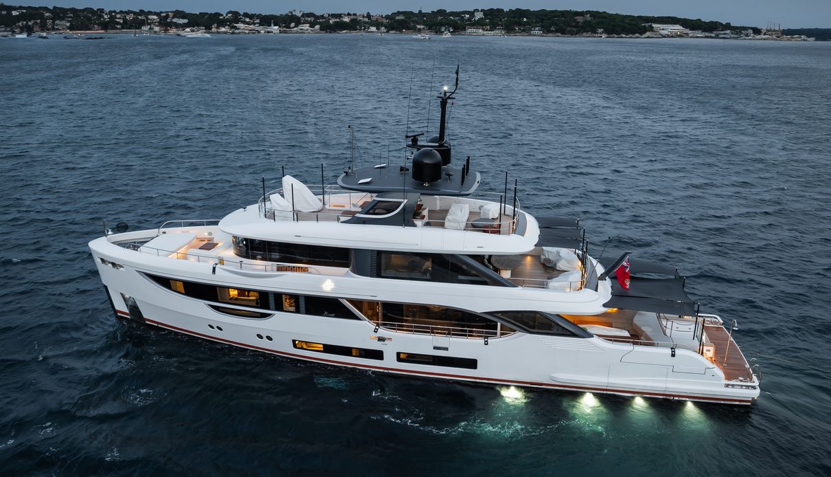 A+ yacht, Benetti