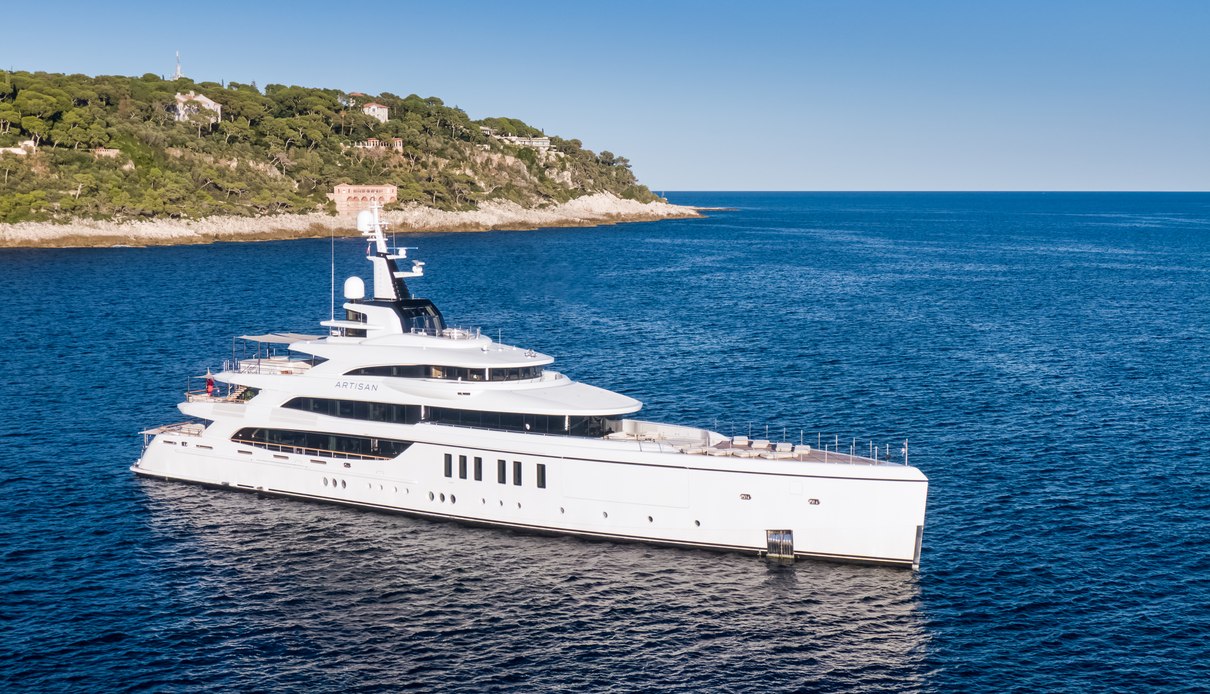 Artisan yacht, Benetti