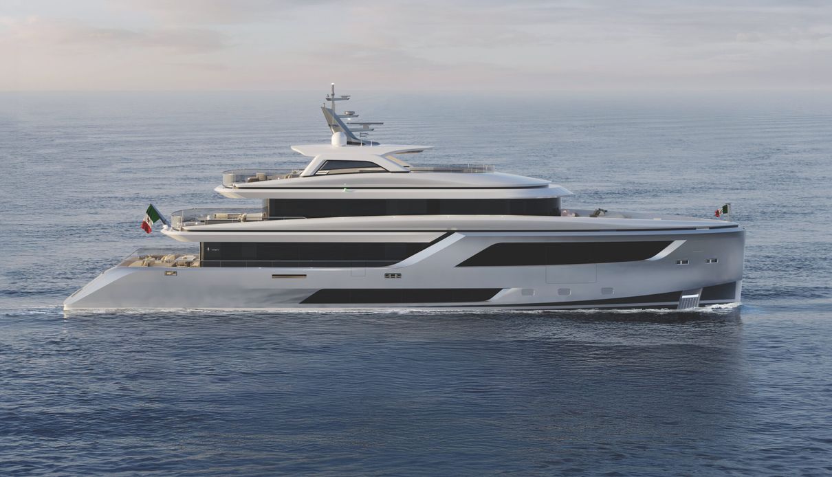Admiral A-40/ 01 yacht, Admiral Yachts