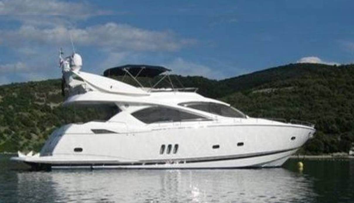 Harrys Game yacht, Sunseeker