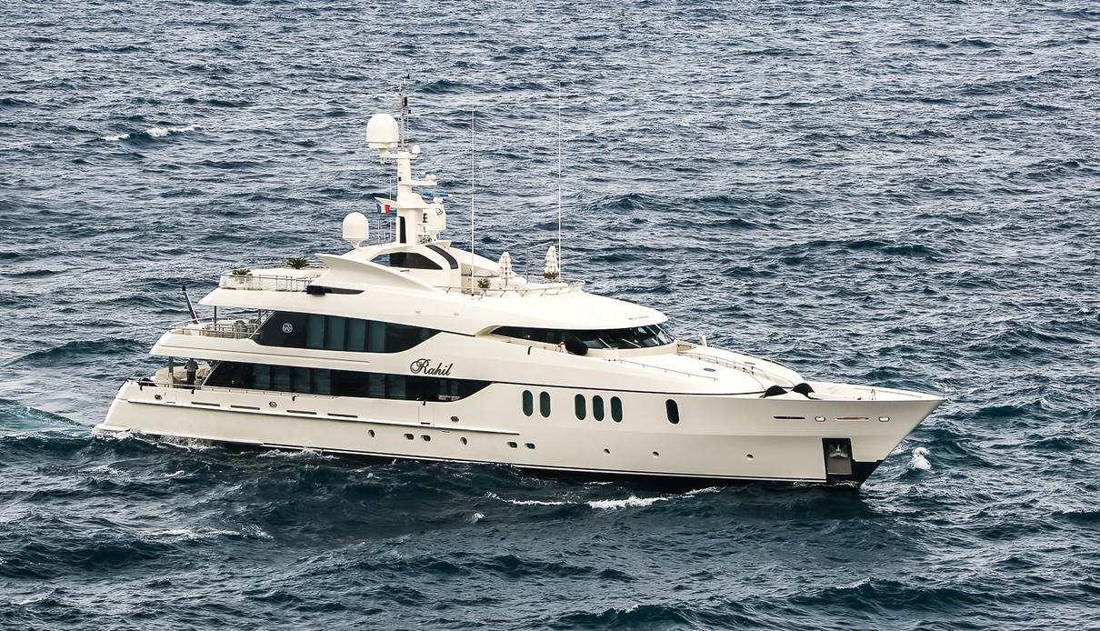 M Thirteen yacht, Bloemsma Van Breemen