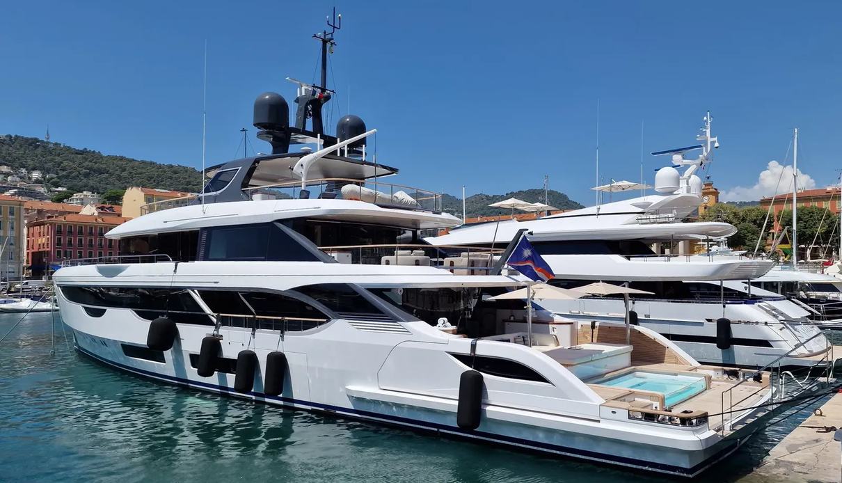 Confessa yacht, Benetti