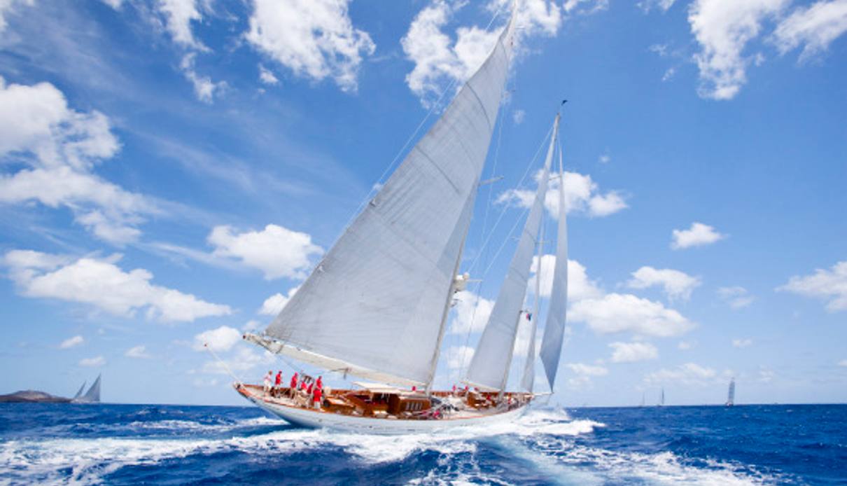 Adela yacht, Pendennis