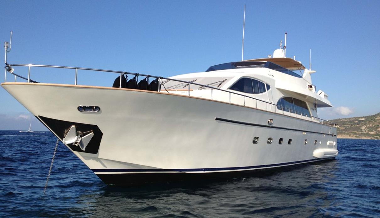 Sikoy yacht, Falcon Yachts