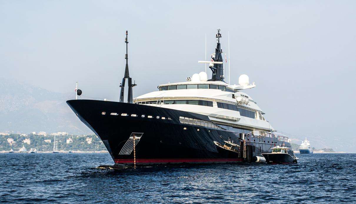 Alfa Nero yacht, Oceanco