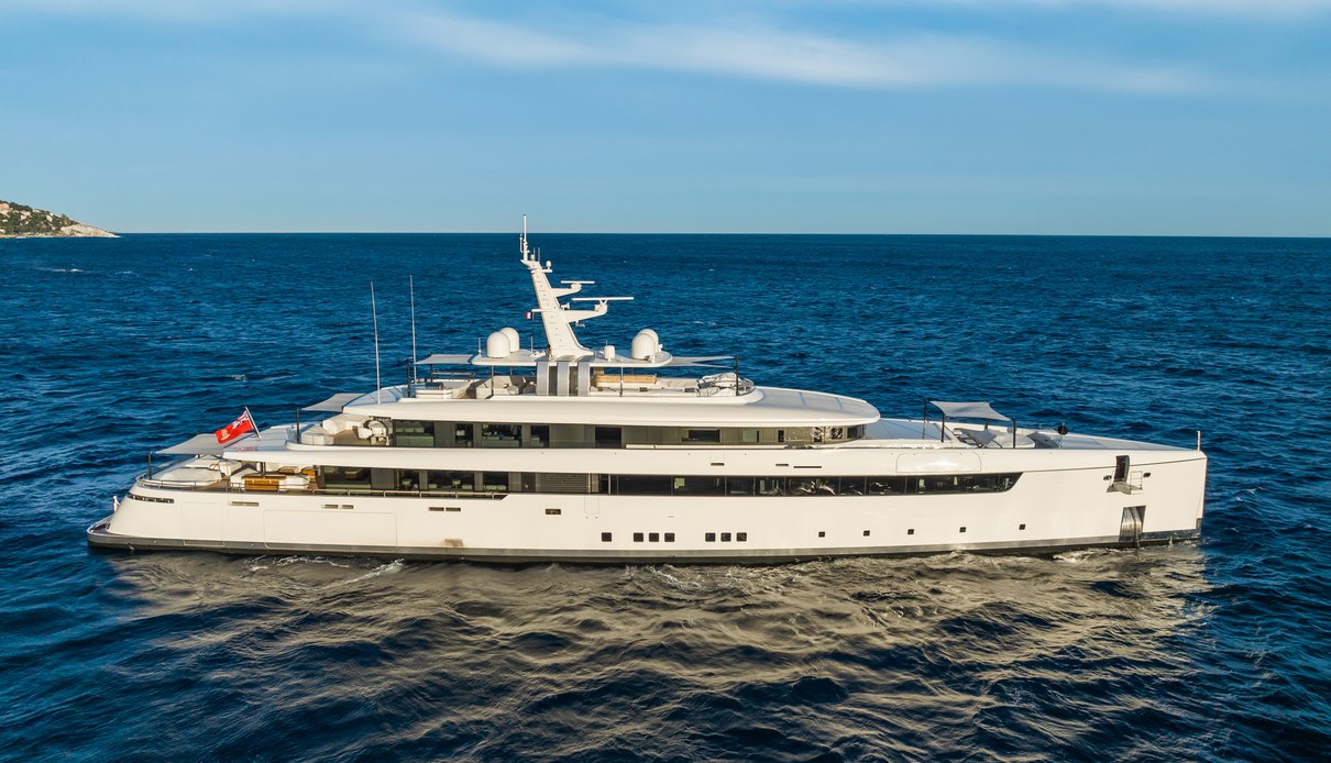 Alchemy yacht, Rossinavi