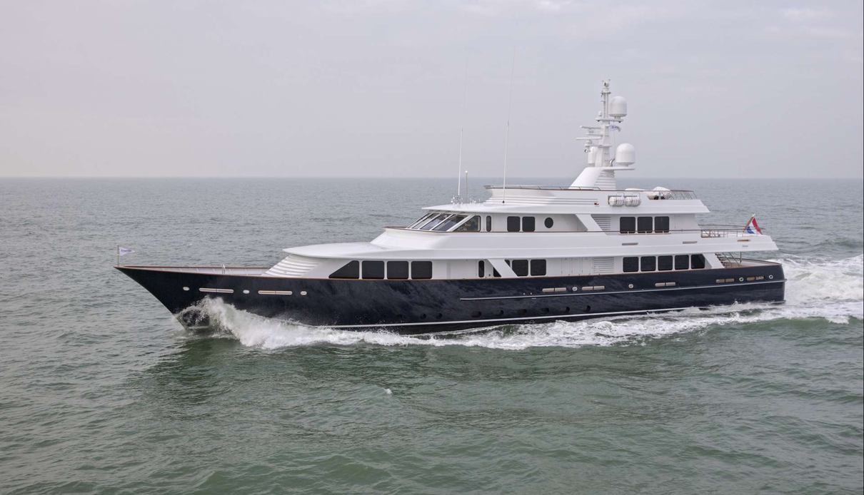 Valoria B yacht, Feadship