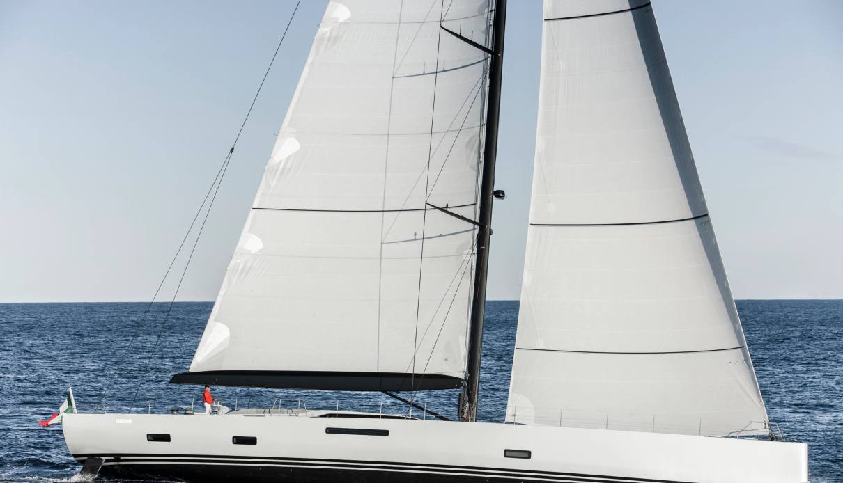 CeFeA yacht, Solaris Yachts