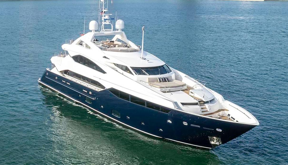 Acacia yacht, Sunseeker