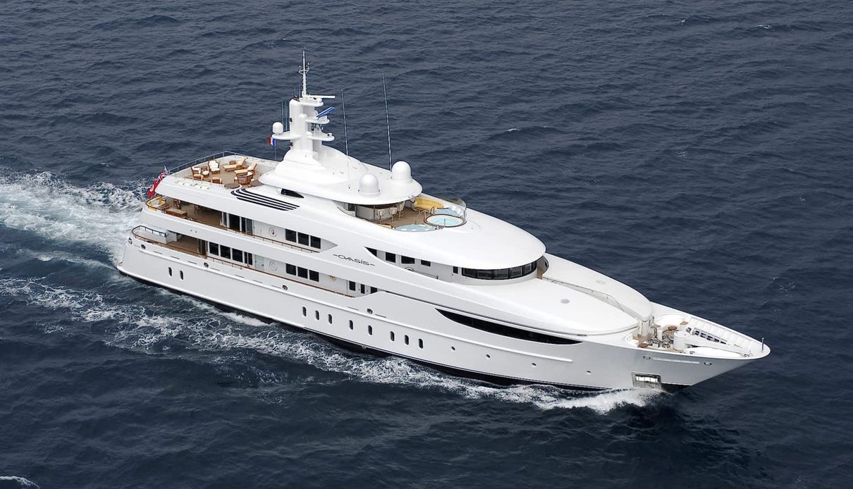 Oasis yacht, Lurssen