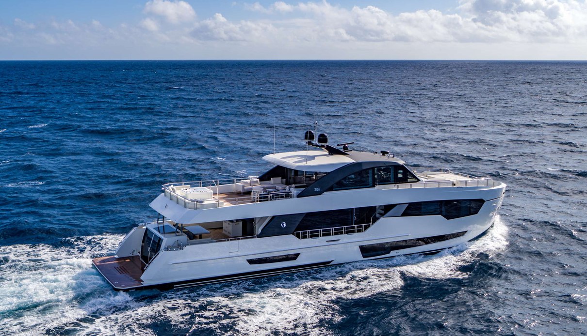 O yacht, Ocean Alexander