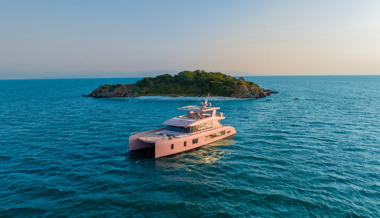 Cotton Candy yacht, VisionF