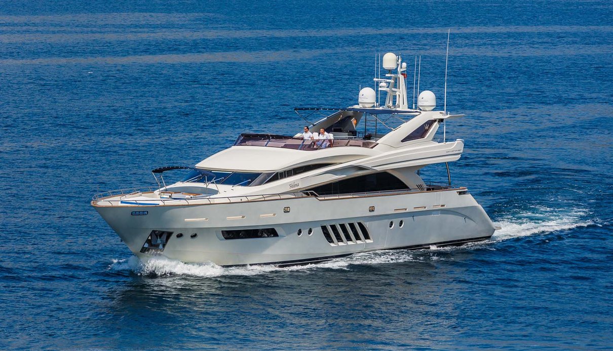 Lady Mura yacht, Dominator