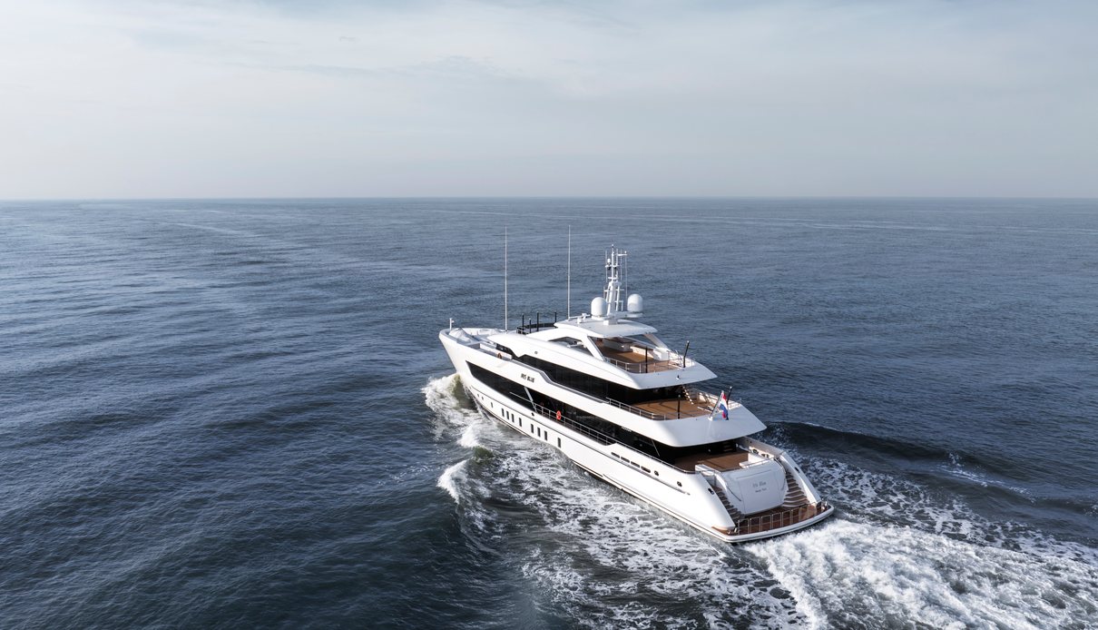 Iris Blue yacht, Heesen