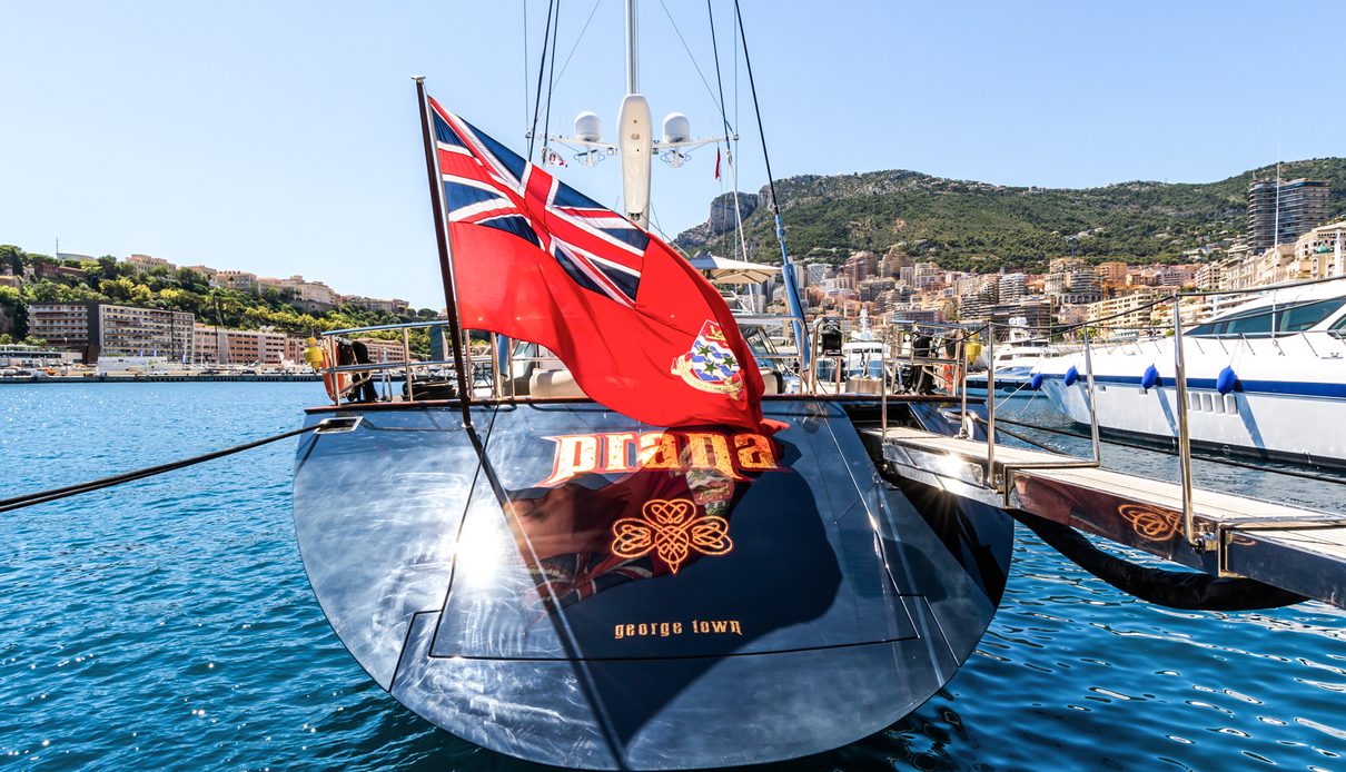 Favourite Child yacht, Alloy Yachts