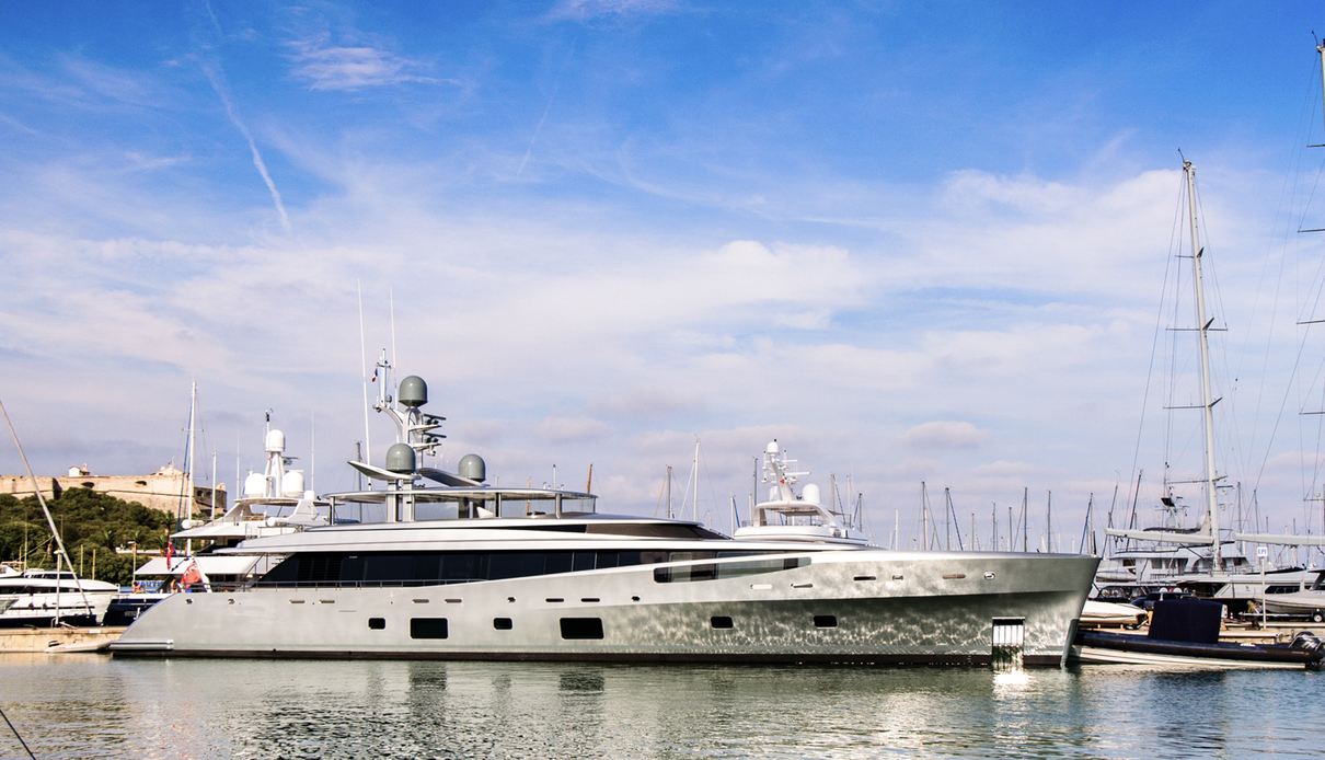 Excellence V yacht, Feadship